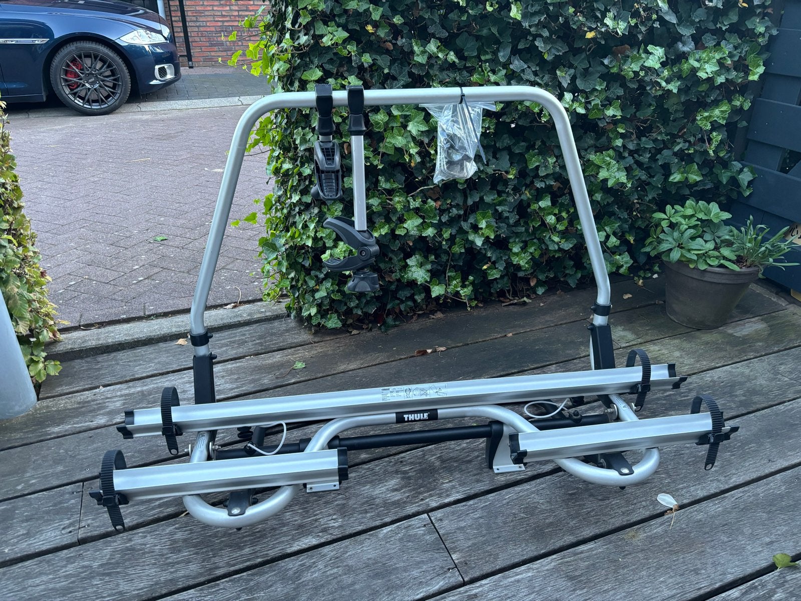 Thule Caravan Superb fietsendrager grijs zgan, Auto diversen, Ophalen, Zo goed als nieuw, Fietsendrager-accessoire, 2 fietsen