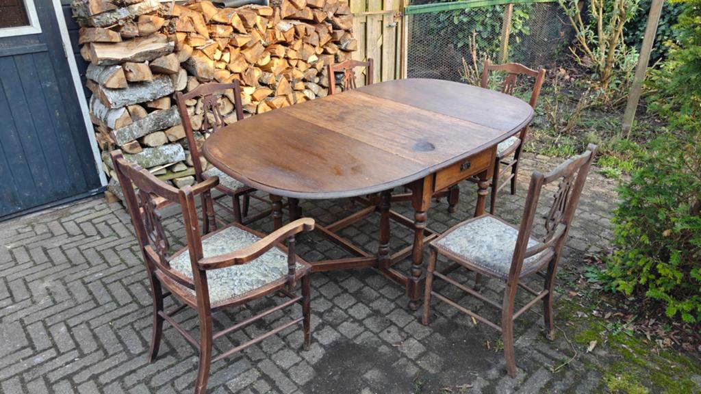 Antieke uitklapbare tafel met 4 stoelen, Antiek en Kunst, Ophalen