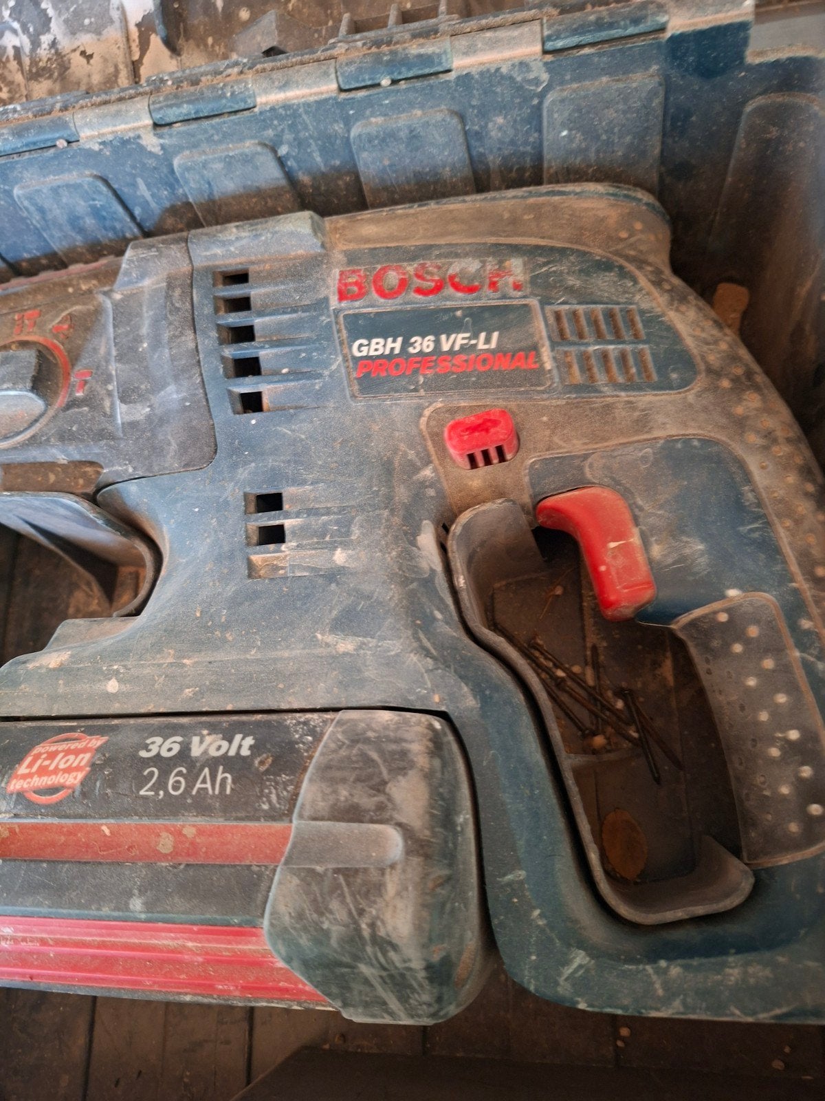 Bosch GBH 36 VF-LI Boorhamer met Accu en Oplader, Ophalen, Boor- en/of Breekhamer, Klopboormechanisme, Gebruikt