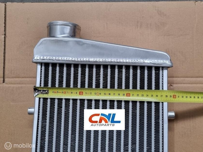 Intercooler  705mmx285mmx70mm Inlet/outlet 75mm UNIVERSAL, Nieuw, Ophalen of Verzenden