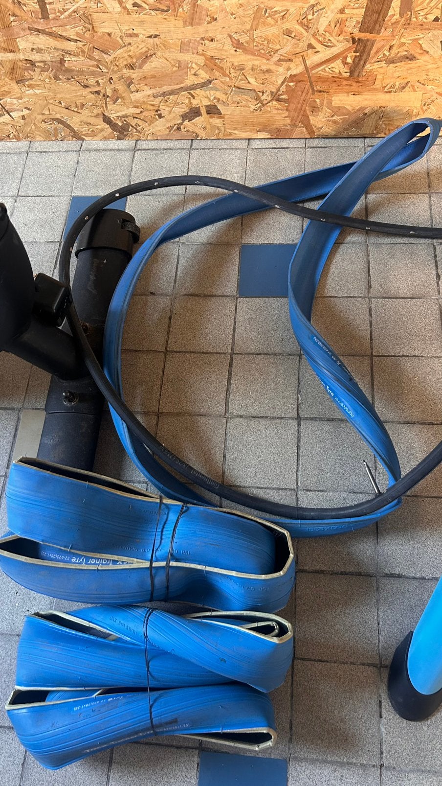 Tacx Satori fietstrainer – complete set, Aluminium, Zo goed als nieuw, Meer dan 20 versnellingen, Ophalen