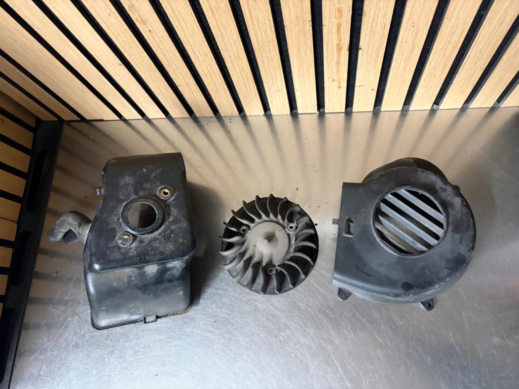 gilera / piaggio 50cc koelkappen set, Ophalen