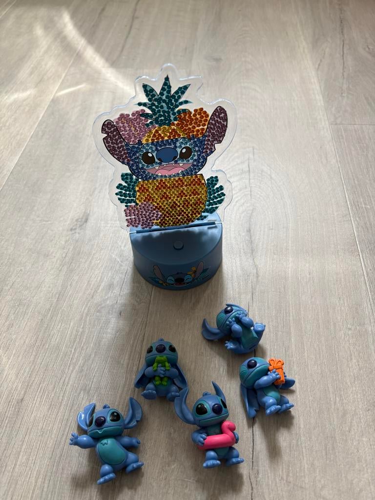 Stitch poppetjes (5x) en lampje - Zo goed als nieuw, Ophalen of Verzenden, Zo goed als nieuw, Jongen of Meisje