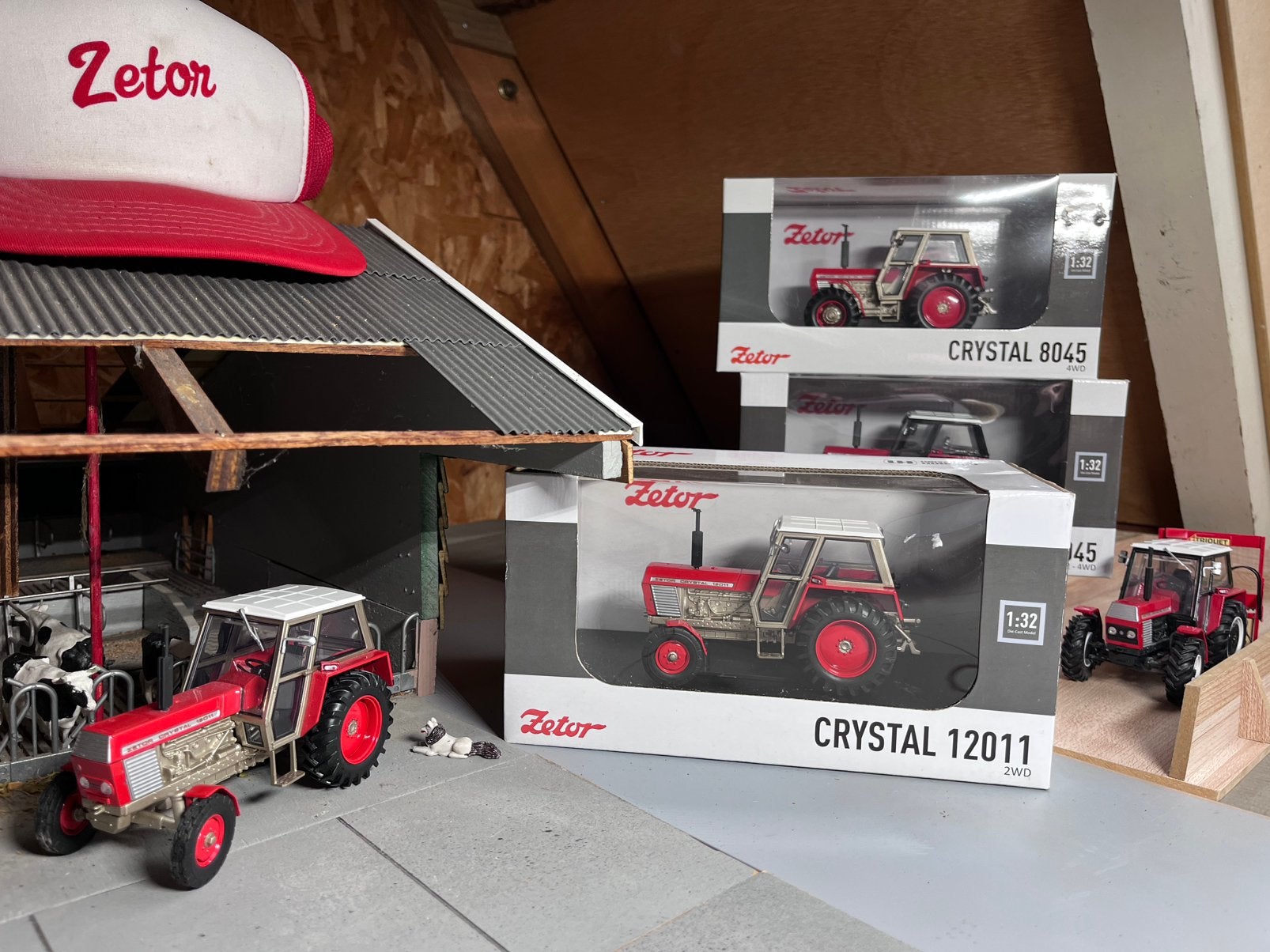 ZETOR Crystal 12011 2wd. UH, Ophalen of Verzenden, Zo goed als nieuw, Tractor of Landbouw, Universal Hobbies