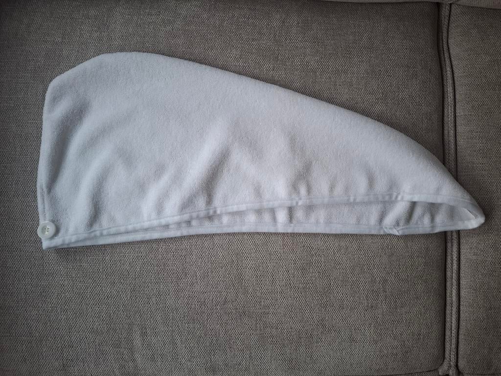 Haar handdoek wit, Huis en Inrichting, Badkamer | Badtextiel en Accessoires, Ophalen of Verzenden, Gebruikt, Wit, Handdoek