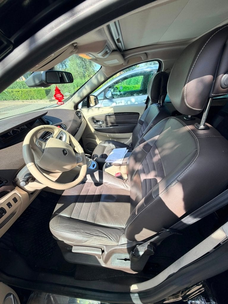 Foto 5 van Renault Grand Scenic 2.0 2012  || 7pers. Automaat