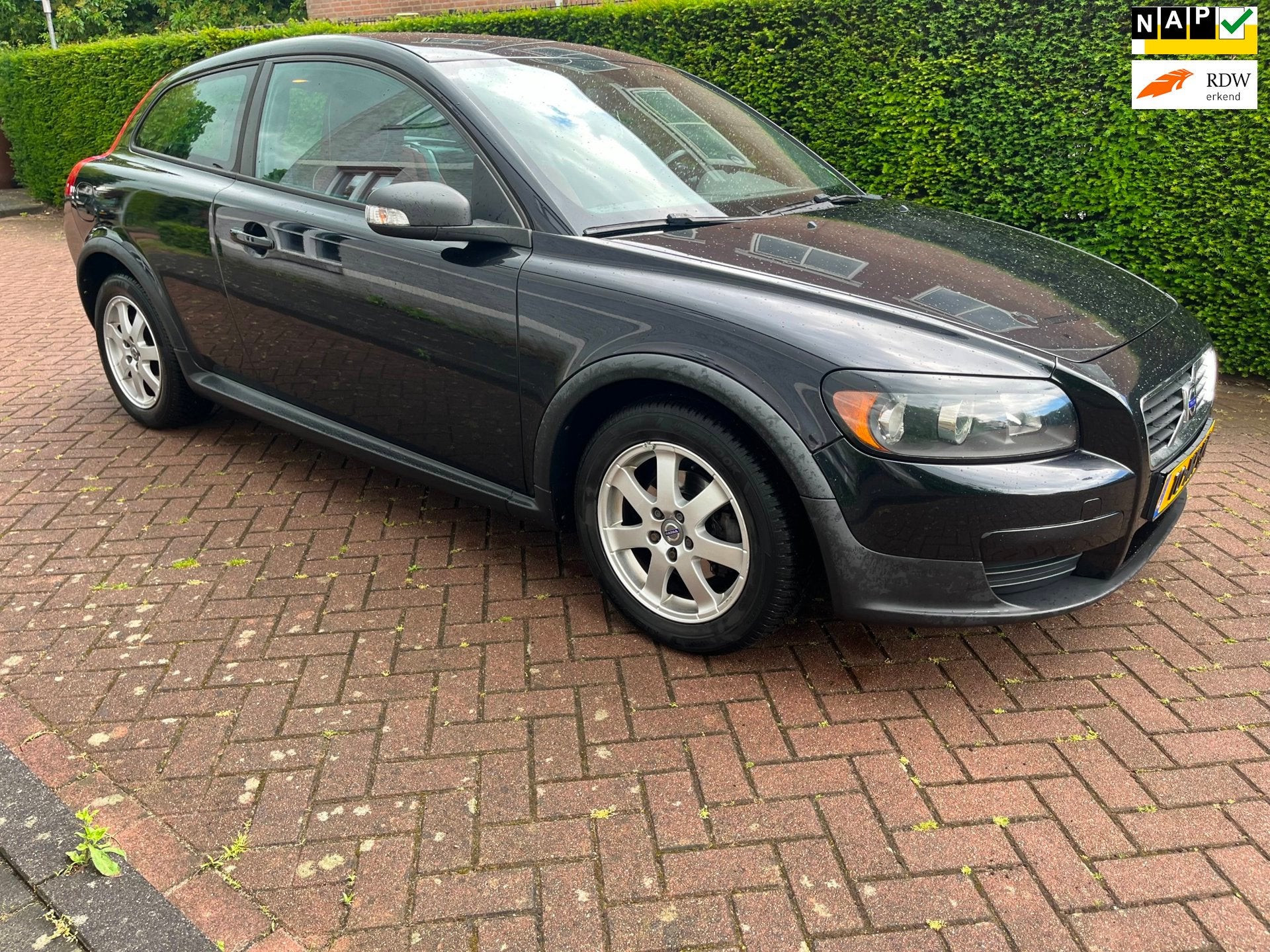 Volvo C30 1.8F Kinetic |AIRCO|CRUISECONTROLE| NL AUTO, Auto's, Voorwielaandrijving, Gebruikt, 4 cilinders, 4 stoelen