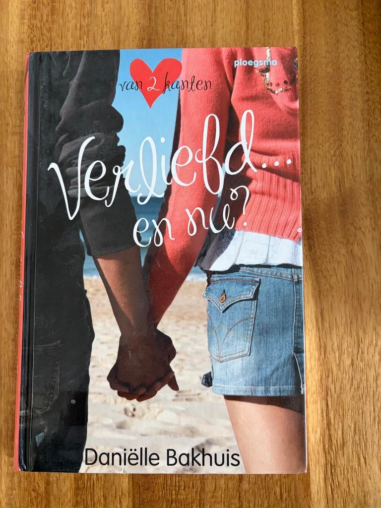 Verliefd... en nu? Daniëlle Bakhuis, Boeken, Ophalen of Verzenden, Zo goed als nieuw, Nederland