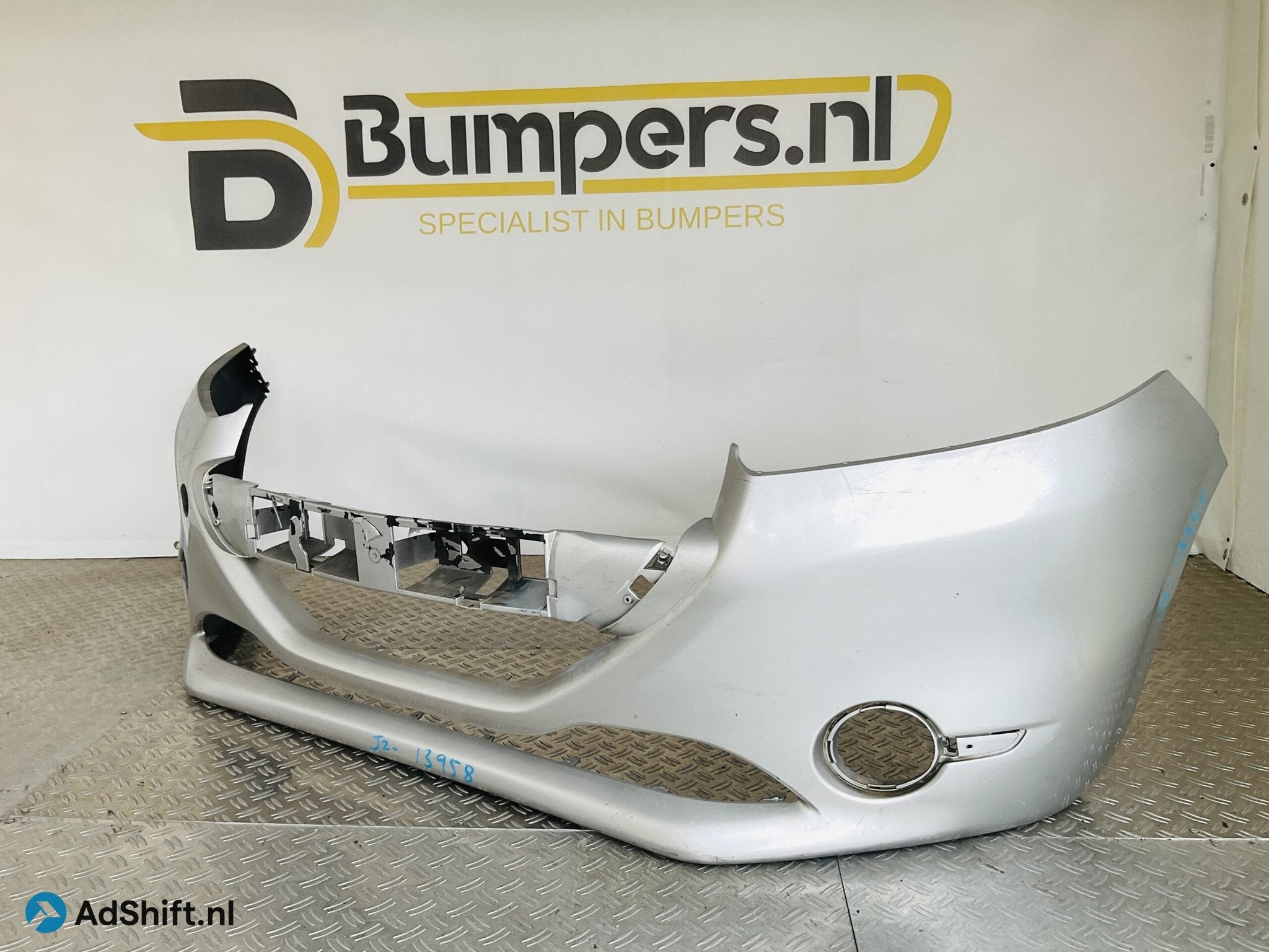 Bumper Peugeot 208 12-16 967279447700 Voorbumper 2-J2-13958z, Auto-onderdelen, Carrosserie en Plaatwerk, Bumper