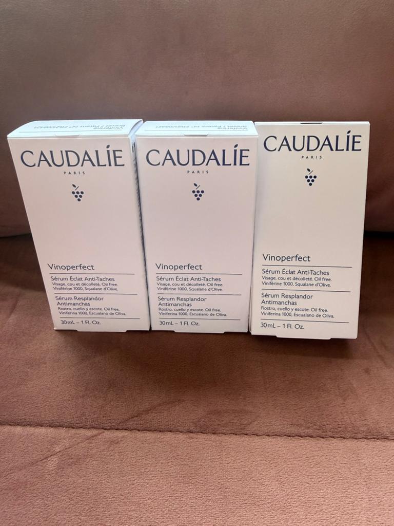 Caudalie Vinoperfect serum 30 ml, Sieraden, Tassen en Uiterlijk, Uiterlijk | Gezichtsverzorging, Ophalen of Verzenden, Nieuw, Gehele gezicht