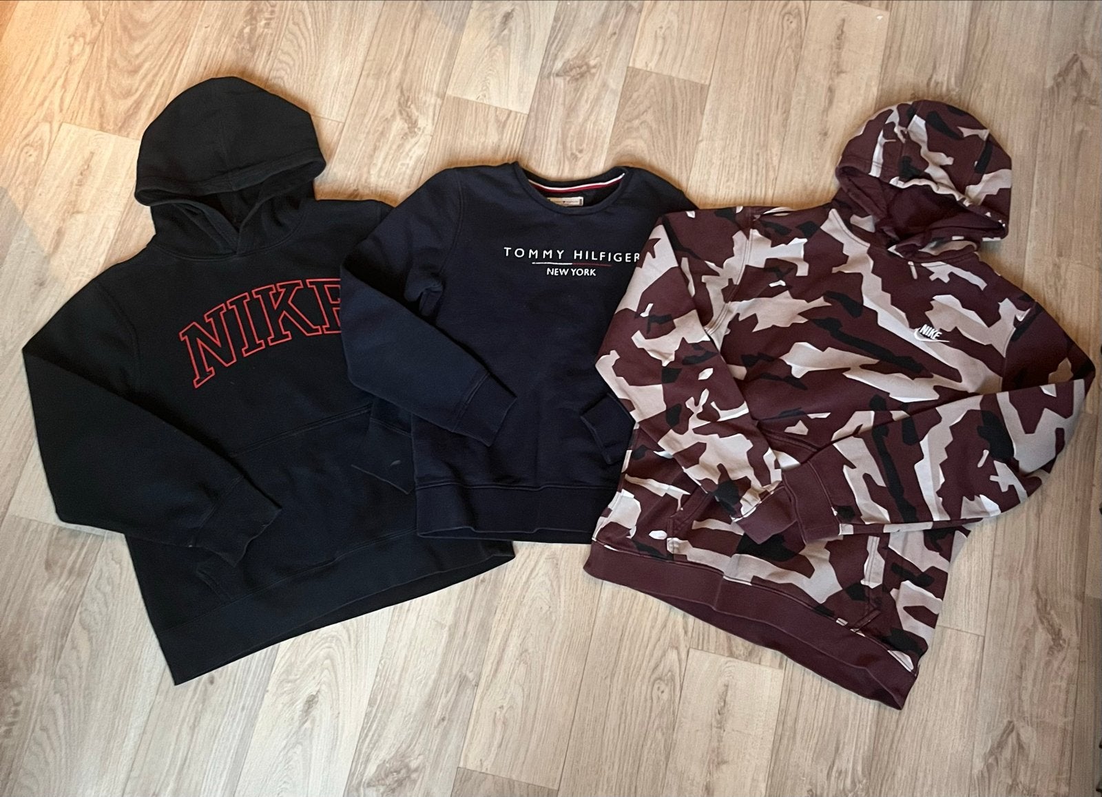 Merkkleding bundel: Nike, Tommy Hilfiger truien, Ophalen of Verzenden, Gebruikt, Overige maten