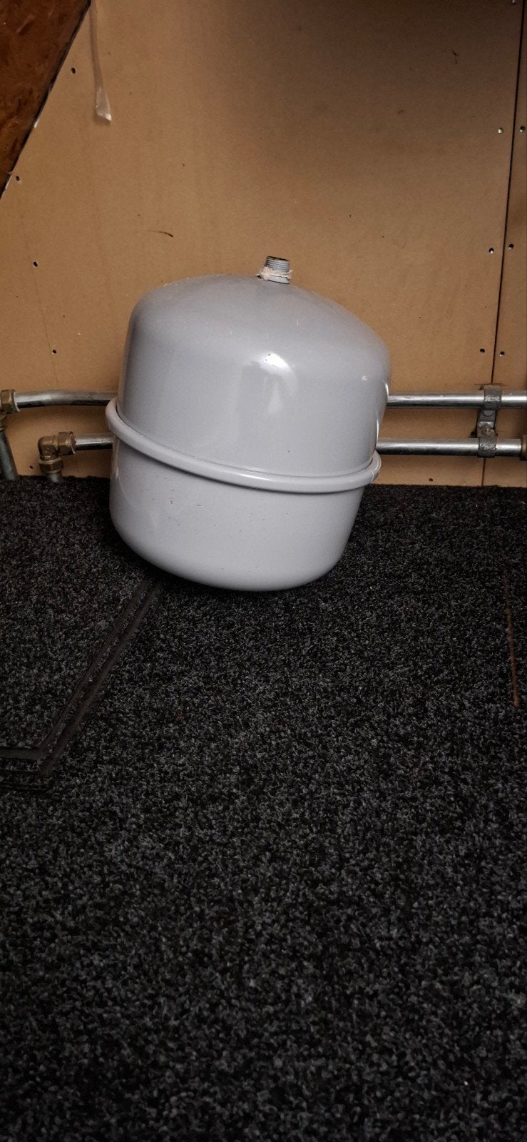 Expansievat voor CV-installatie, Ophalen, 30 tot 80 cm, Gebruikt, Overige typen
