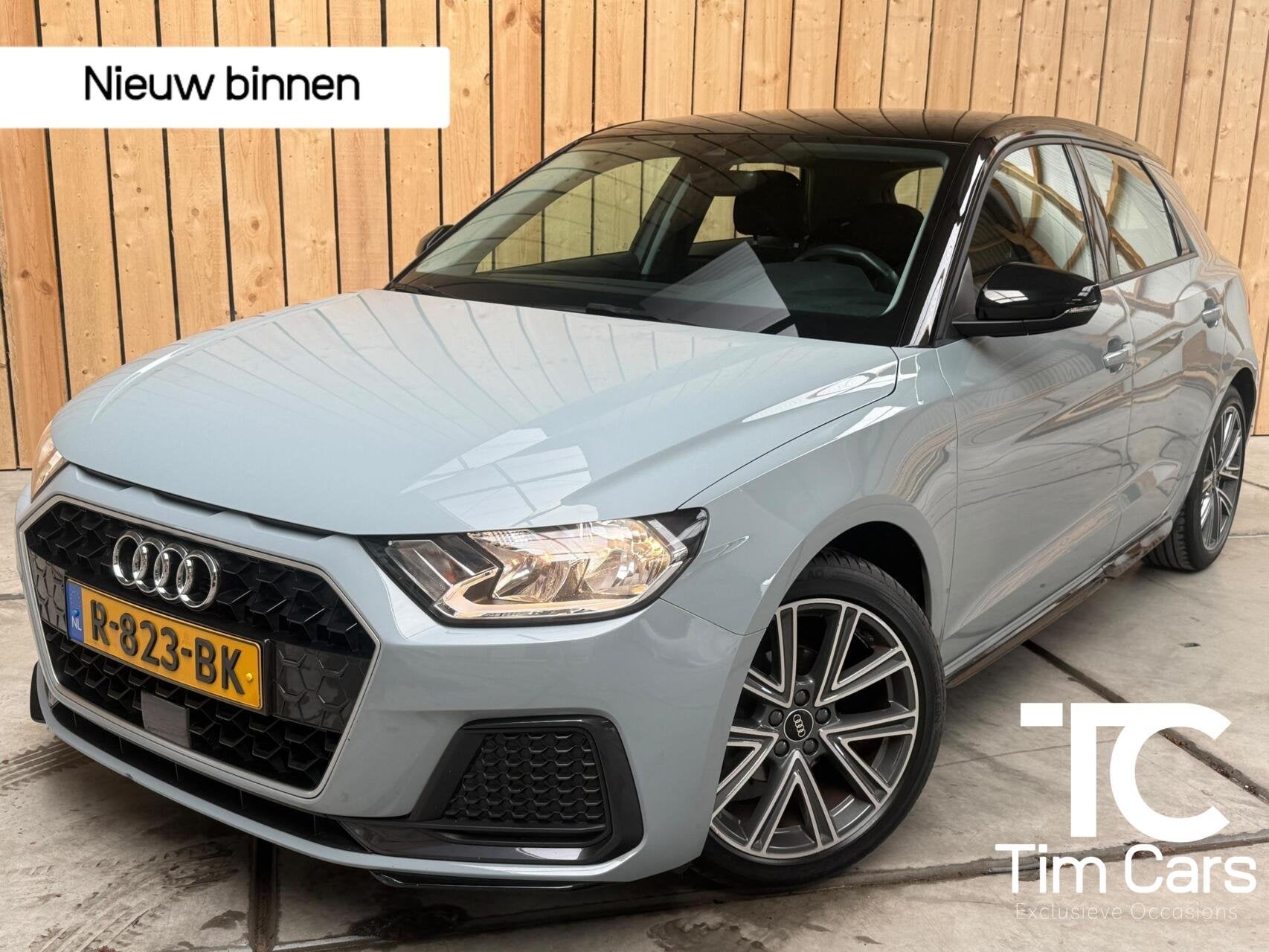 Audi A1 Sportback 25 TFSI Advanced edition Afwijkende dakkle, Auto's, Voorwielaandrijving, Euro 6, 95 pk, 49 €/maand