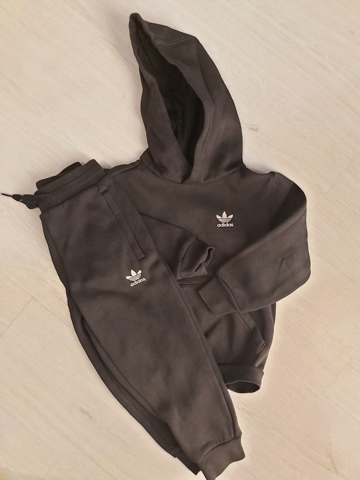Adidas trainingspak maat 116, Ophalen, Adidas, Gebruikt, Jongen of Meisje