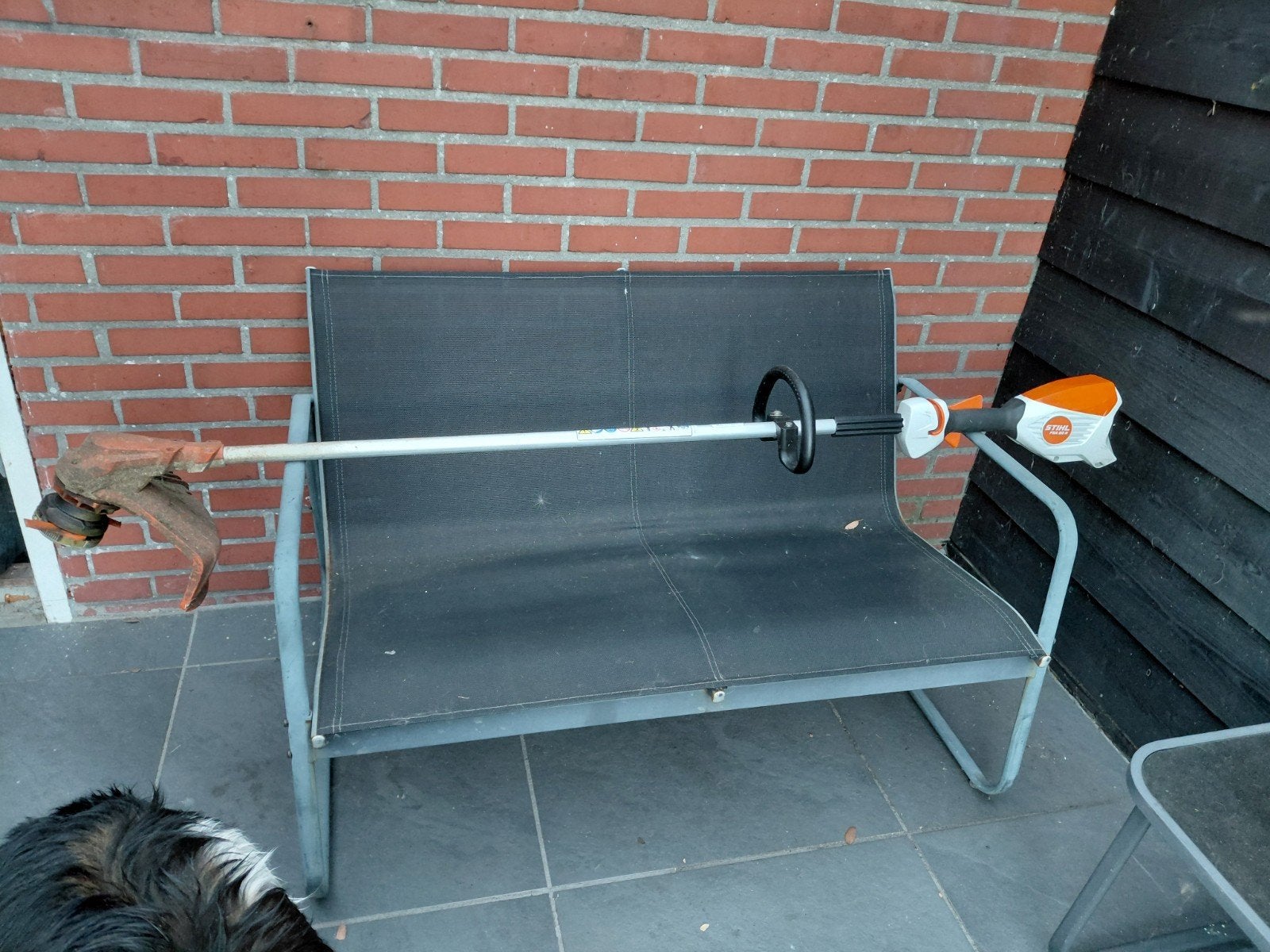 Stihl FSA 60 R Accu-grastrimmer met AK 20 accu en lader, Ophalen of Verzenden, Gebruikt, Accu-grasmaaier, Stihl