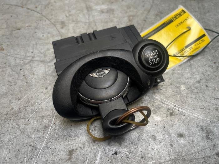 Kontaktslot + Sleutel van een Mini Countryman, Auto-onderdelen, Motor en Toebehoren, Gebruikt, -, -, Ophalen of Verzenden