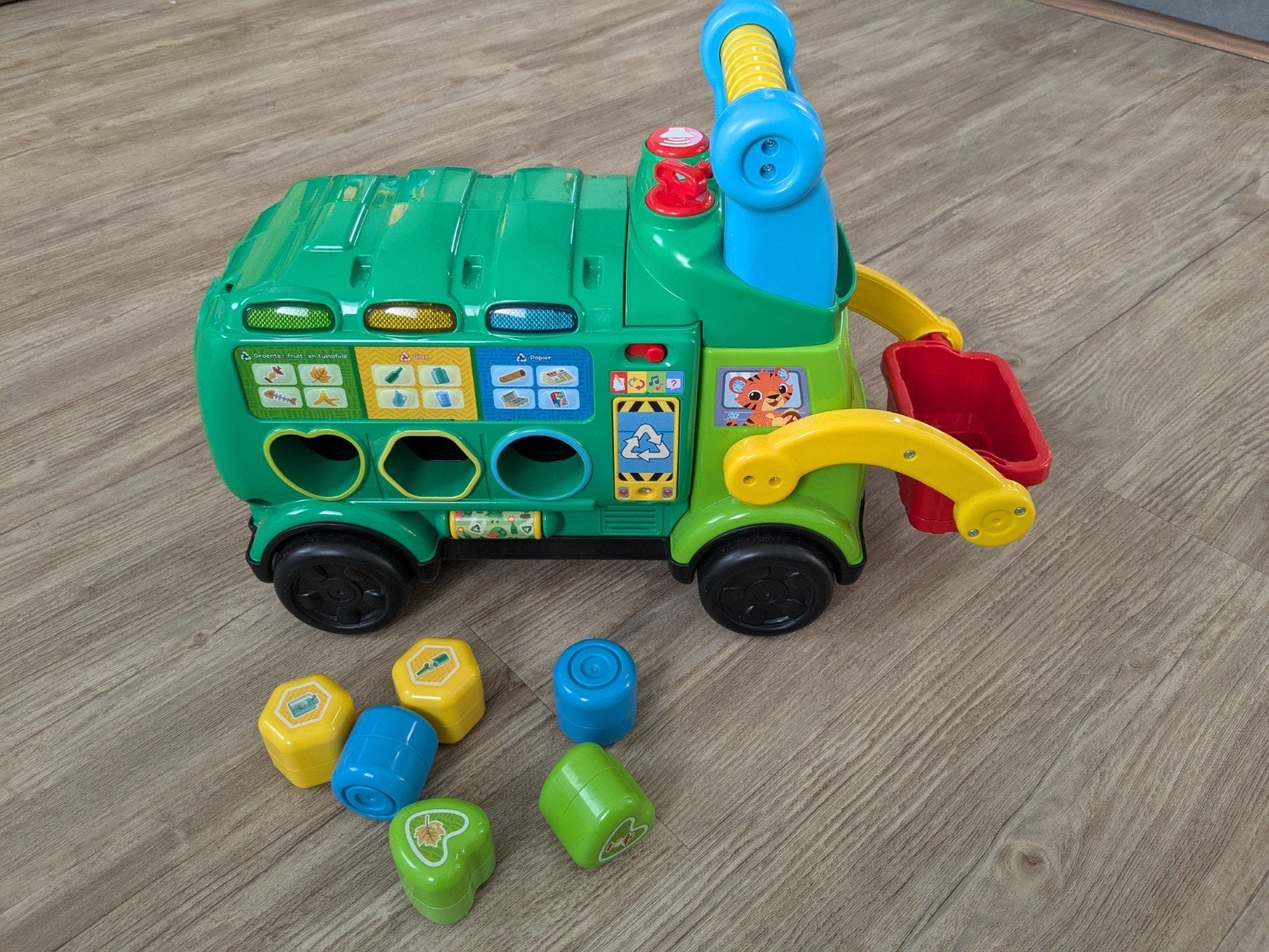 VTech Toet Toet Sorteer en Recycle Vrachtwagen ZGAN, Ophalen of Verzenden, Zo goed als nieuw, Auto, Met licht