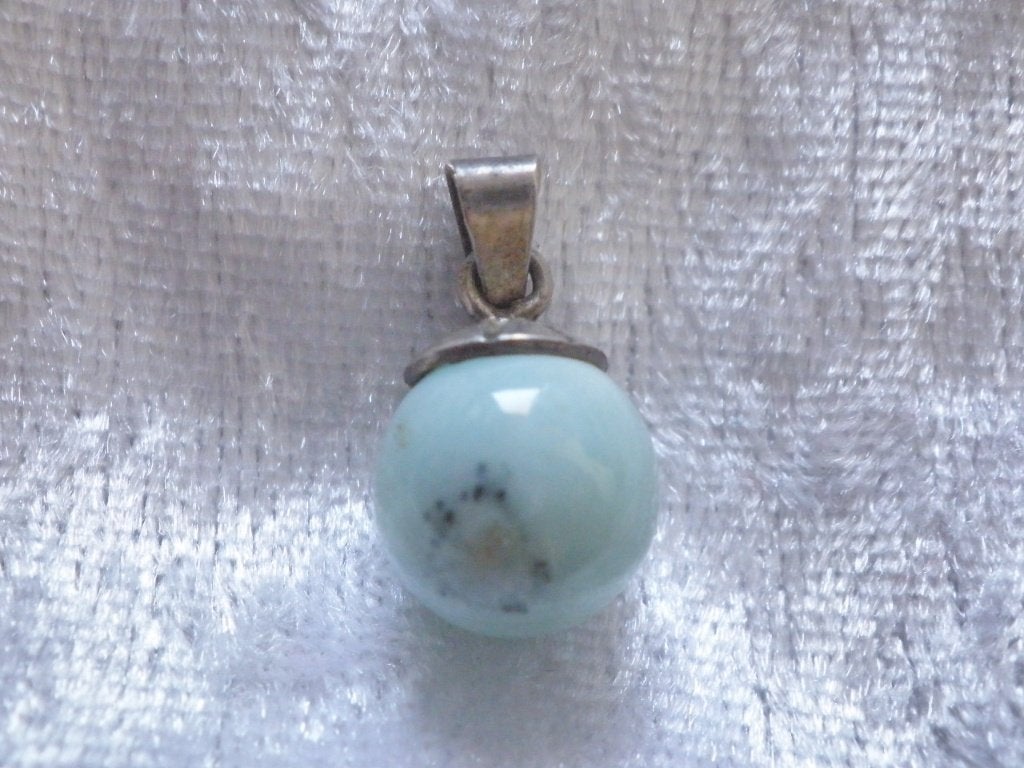 Mooie kleine Zilveren Hanger met een bolletje van Larimar, Sieraden, Tassen en Uiterlijk, Verzenden, Zilver, Hanger, Met edelsteen