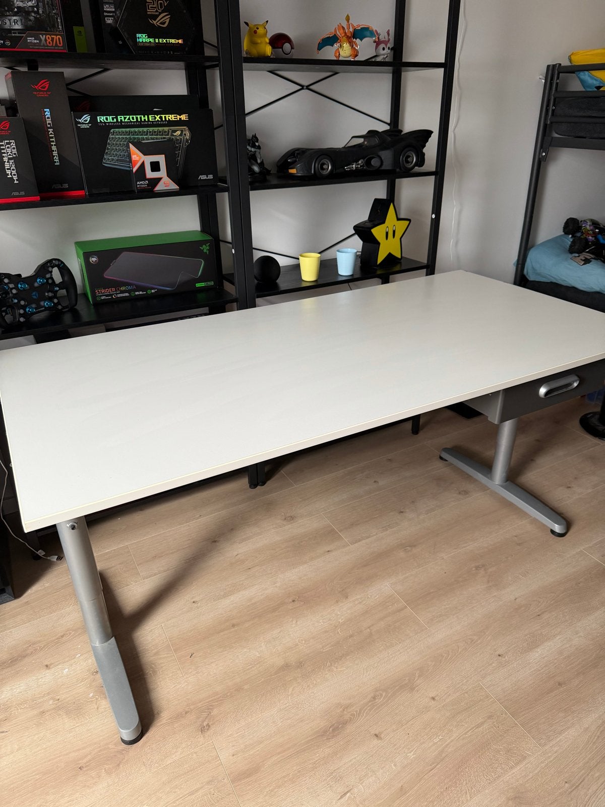 IKEA Galant Bureau Wit - Ruim en Verstelbaar, Huis en Inrichting, Ophalen, Overige typen, Gebruikt, Spaanplaat of MDF
