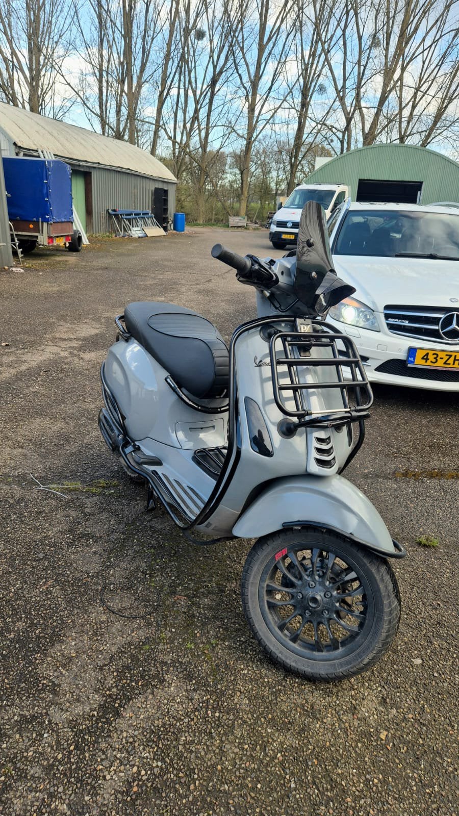 Vespa sprint/primavera 50cc euro 4, Fietsen en Brommers, Scooters | Vespa, Ophalen, Zo goed als nieuw, Benzine, Overige modellen