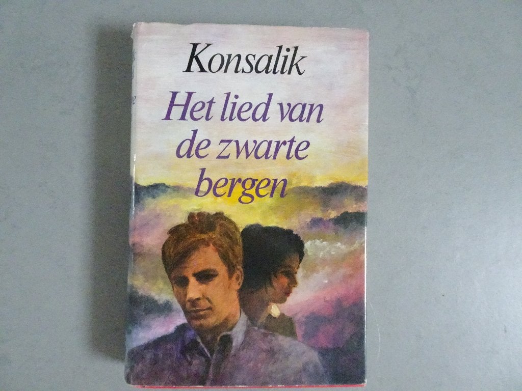Konsalik - Het lied van de zwarte bergen (Roman), Boeken, Gelezen, Europa overig, Konsalik, Ophalen of Verzenden