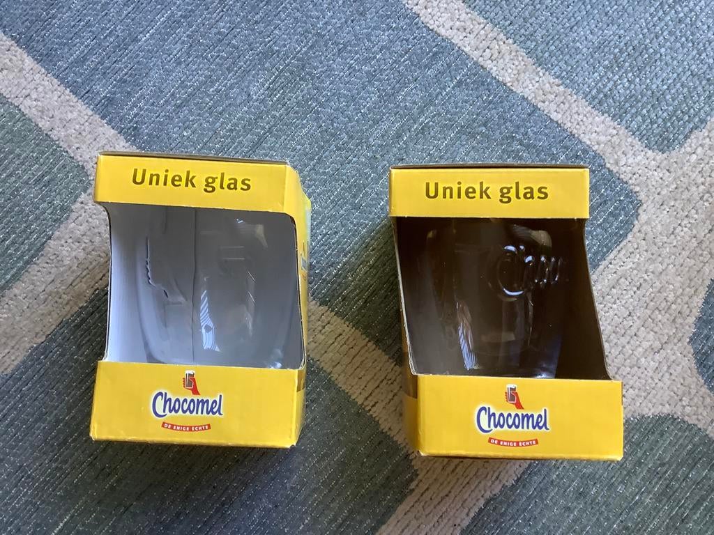 2 chocomel glazen, Verzamelen, Glas en Borrelglaasjes, Ophalen of Verzenden, Overige typen