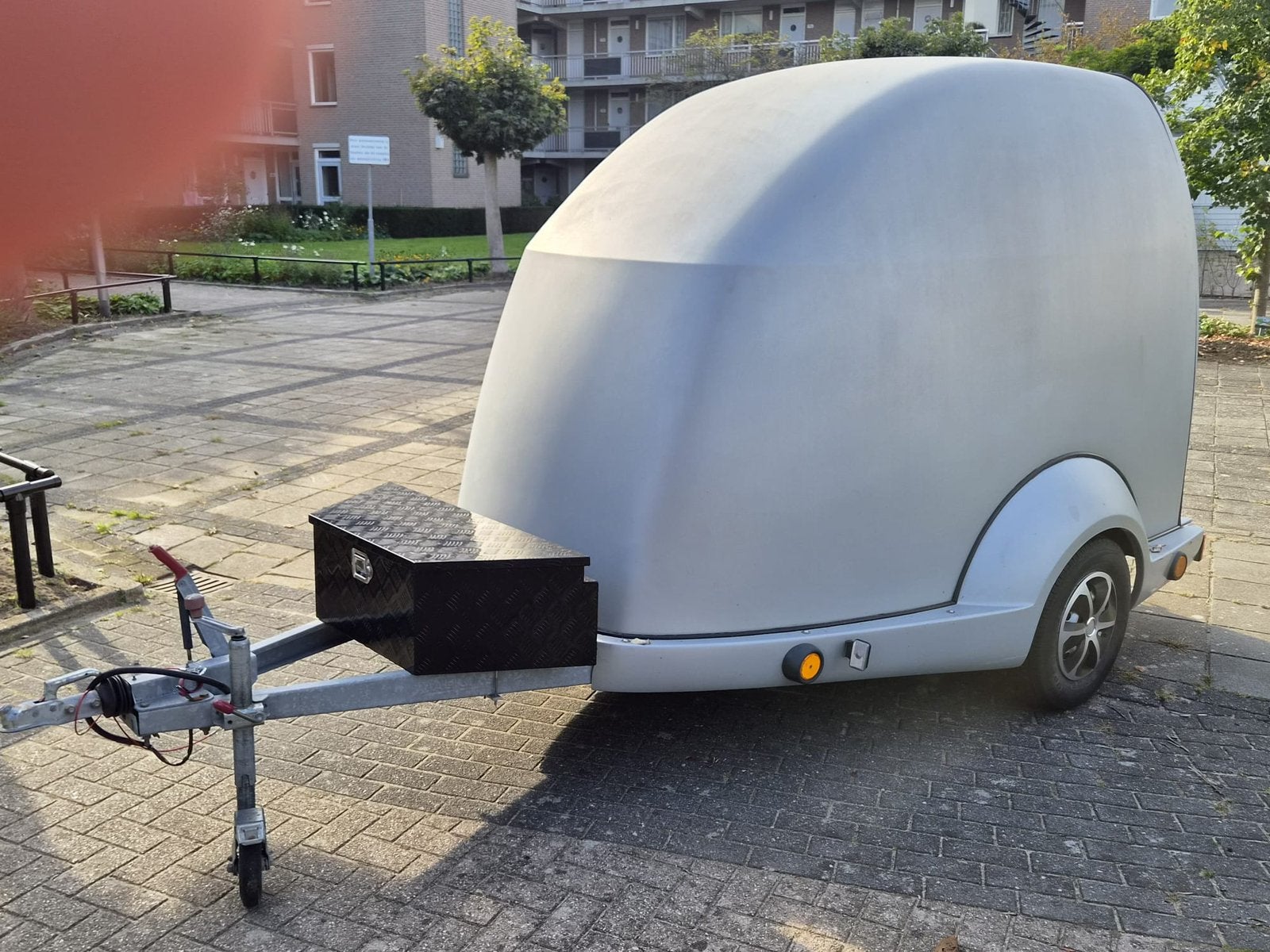 Nette en compacte motor-/gesloten aanhanger, Ophalen of Verzenden, Zo goed als nieuw