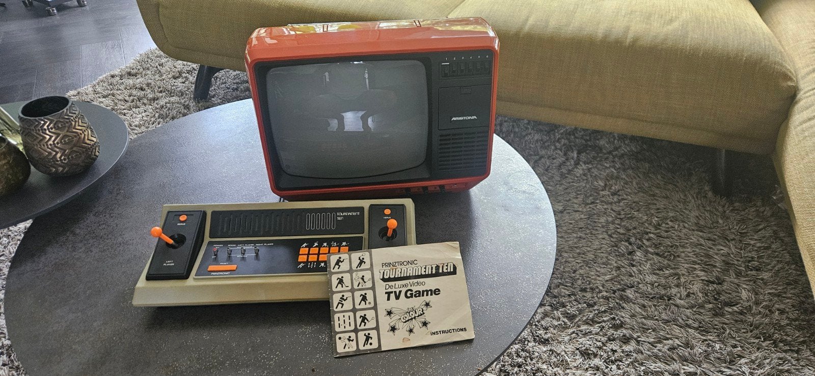 Aristona Draagbare Zwart-Wit TV + Prinztronic To, Ophalen, Gebruikt, Minder dan 40 cm, Aristona
