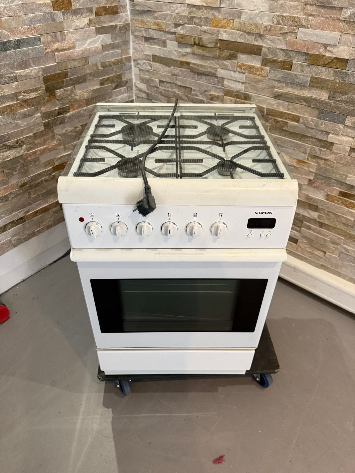 Siemens Vrijstaand Gasfornuis met Oven - Wit, Ophalen, Gebruikt, ., 60 cm of meer