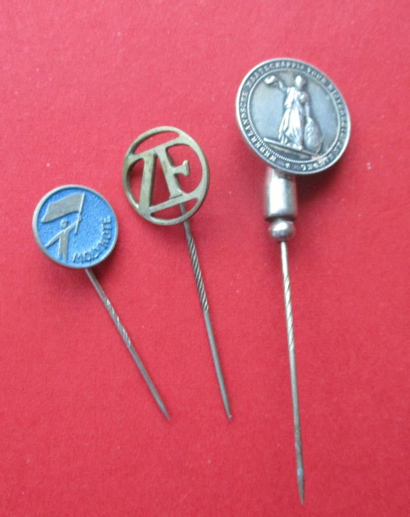 3 x Oude steek speldjes, Ophalen of Verzenden, Gebruikt, Overige onderwerpen, Speldje of Pin