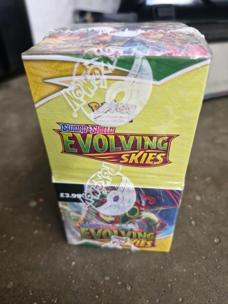Pokemon Evolving Skies boosterbox, Ophalen of Verzenden, Nieuw, Boosterbox, Foil