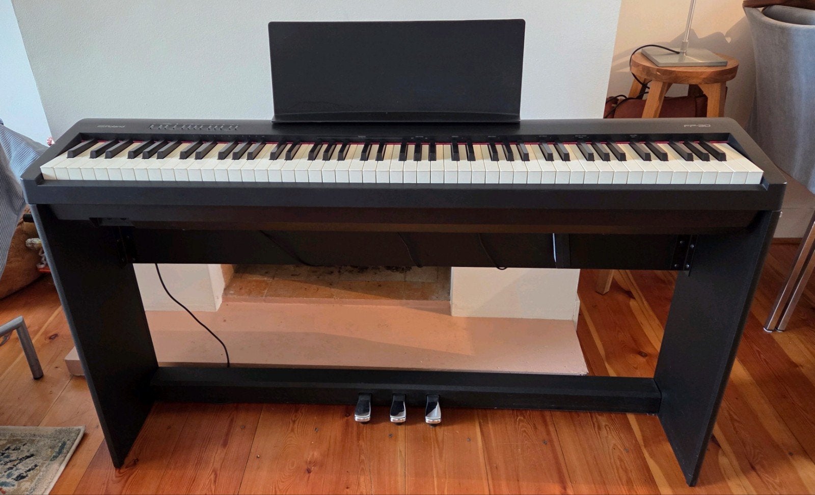 Roland FP-30 Digitale Piano - incl. pedalen + kruk, zwart, Muziek en Instrumenten, Ophalen, Zwart, Digitaal, Zo goed als nieuw