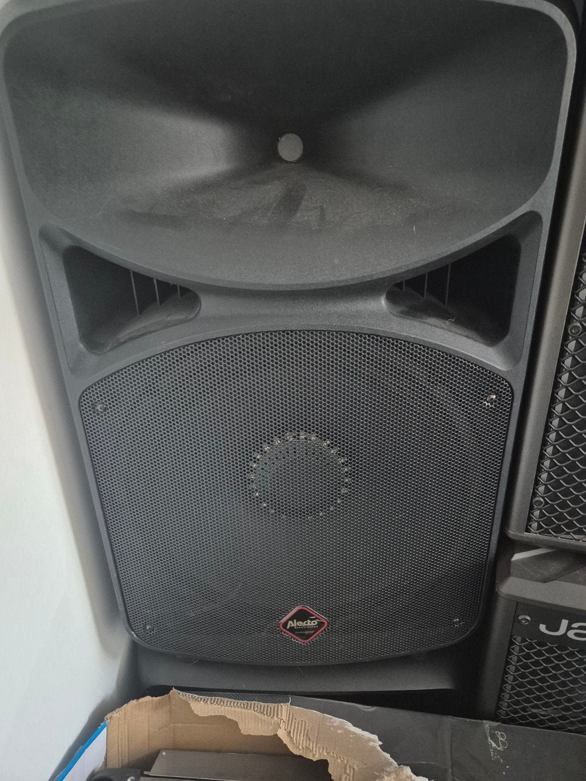 Geluidsboxen tekoop, Ophalen, 6441 jm, Partyverhuur catering parkstad, Minder dan 500 watt