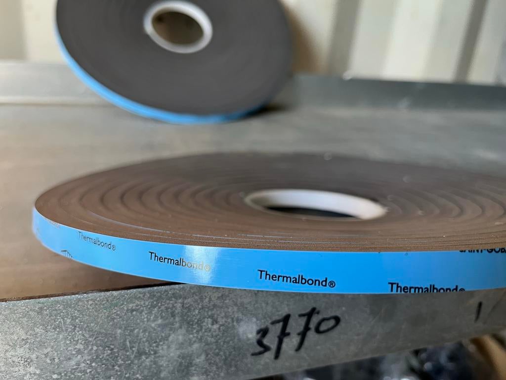 17x rol Thermalbond V2100 isolatietape 9,5mm x 10mm x 7,6m, Overige materialen, Nieuw, Minder dan 5 m², Muurisolatie