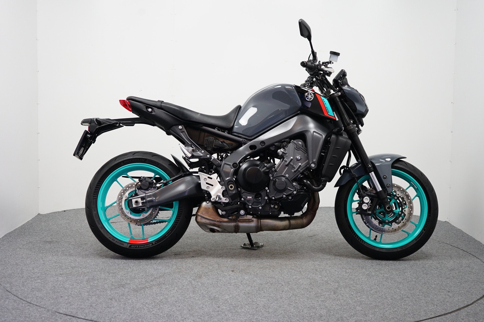 Yamaha MT-09 ABS (bj 2024), 890 cc, Bedrijf, Meer dan 35 kW, Traction Control