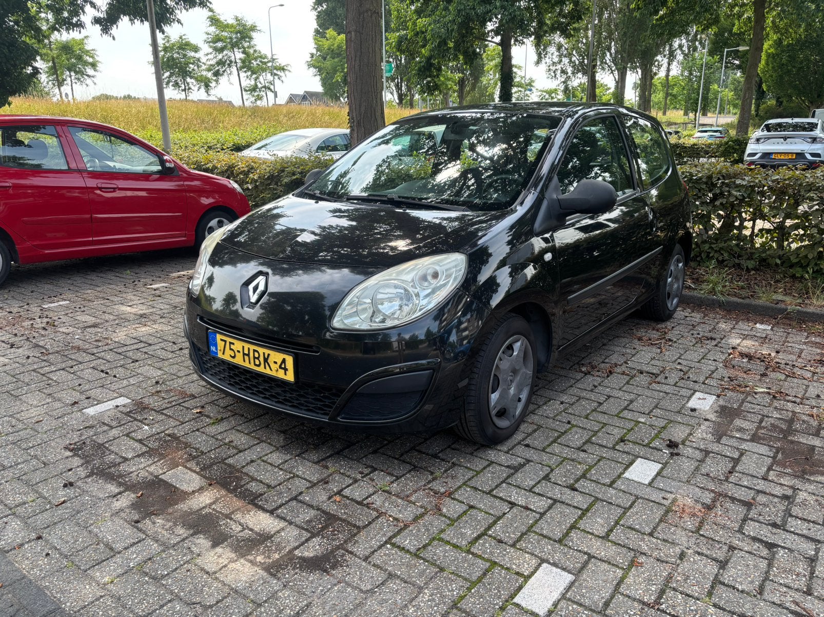 Renault Twingo 1.2 16V 2008 Zwart, Auto's, Renault, Voorwielaandrijving, Twingo, 31 €/maand, 4 cilinders