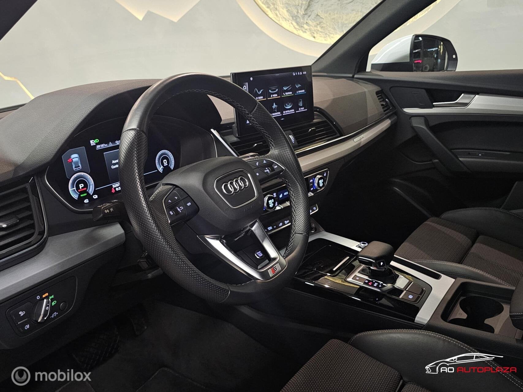 Audi Q5 50 TFSI e S edition Panorama/3x S-line/Trekhaak/BTW, Auto's, Audi, Automaat, Zwart, 4 cilinders, Leder en Stof