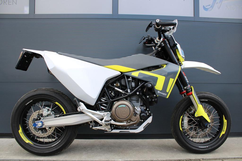 Husqvarna 701 supermoto (2022) *org,NL*Wings*, Motoren, Motoren | Husqvarna, 693 cc, Bedrijf, Onbekend, Meer dan 35 kW