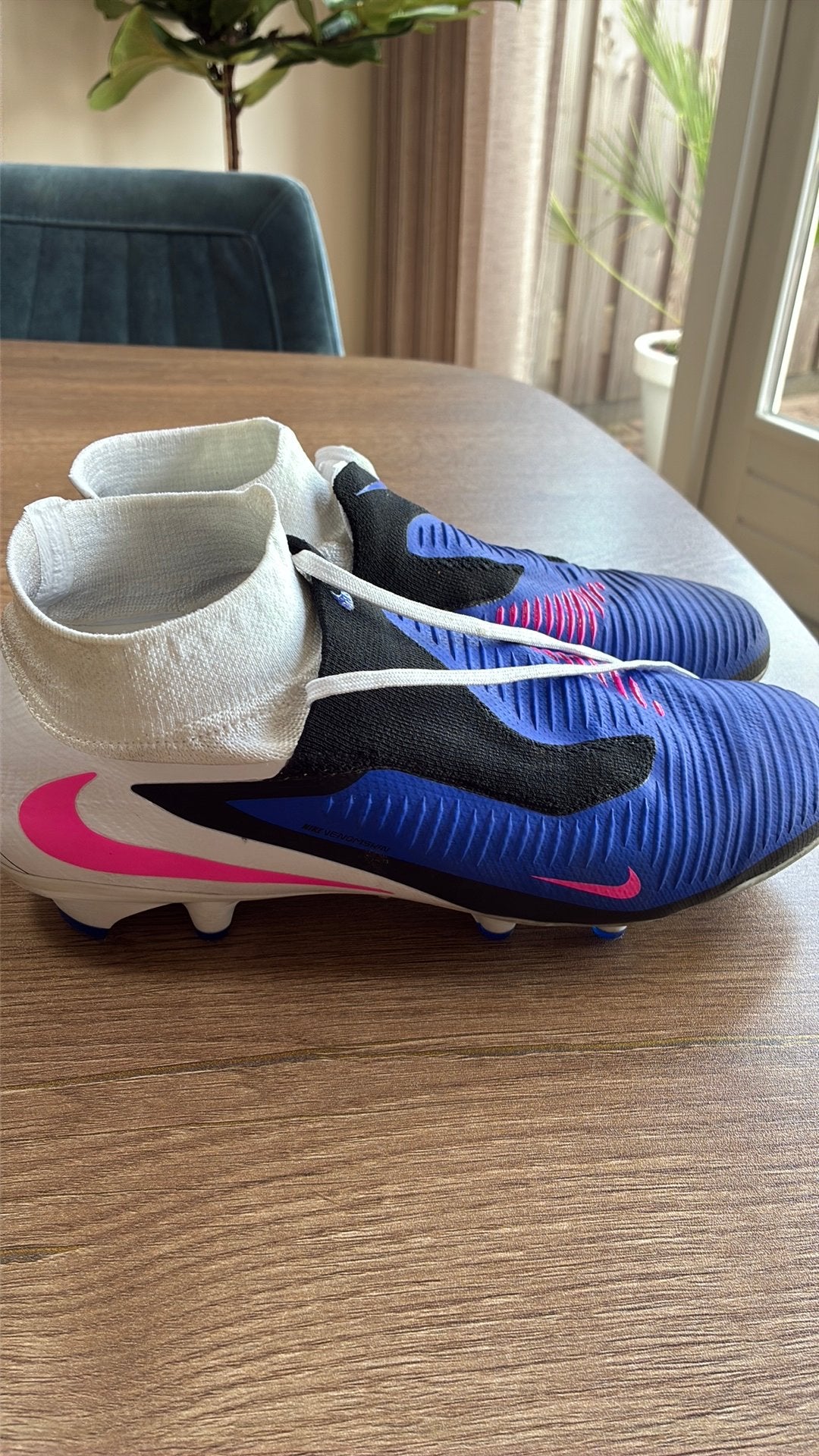 Nike phantom voetbalschoenen maat 42,5, Ophalen of Verzenden, Zo goed als nieuw