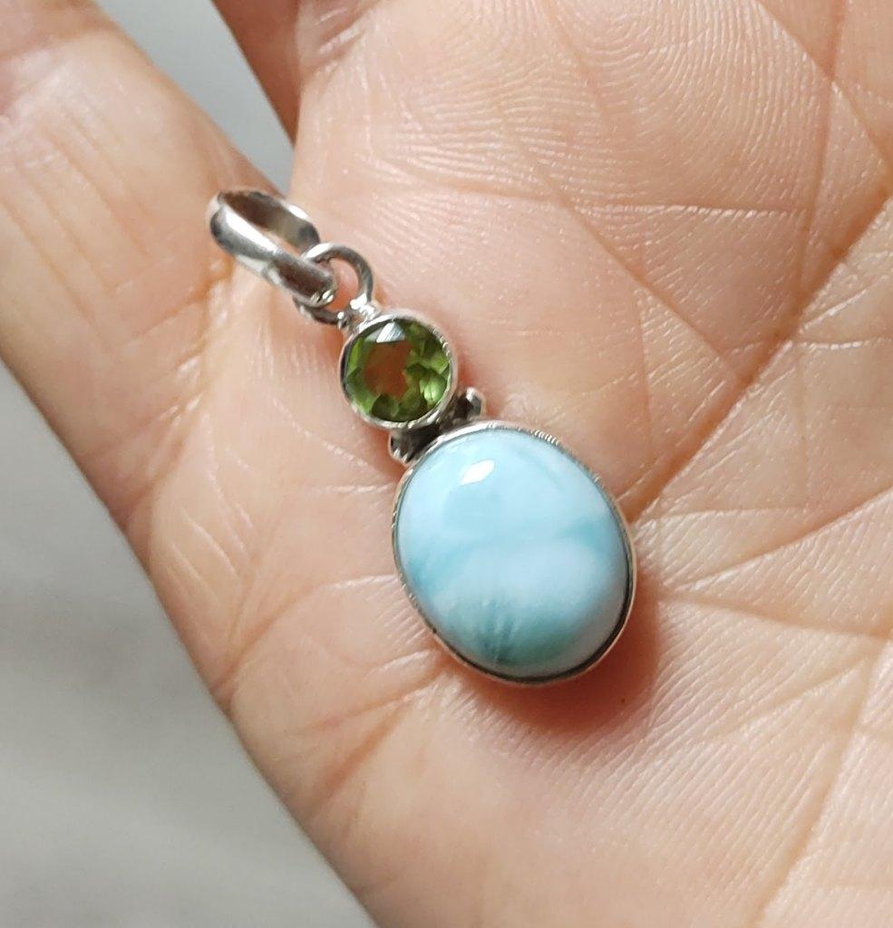 925 zilveren hanger met natuurlijke Larimar, Peridot stenen, O.T., Blauw, Nieuw, Ophalen of Verzenden