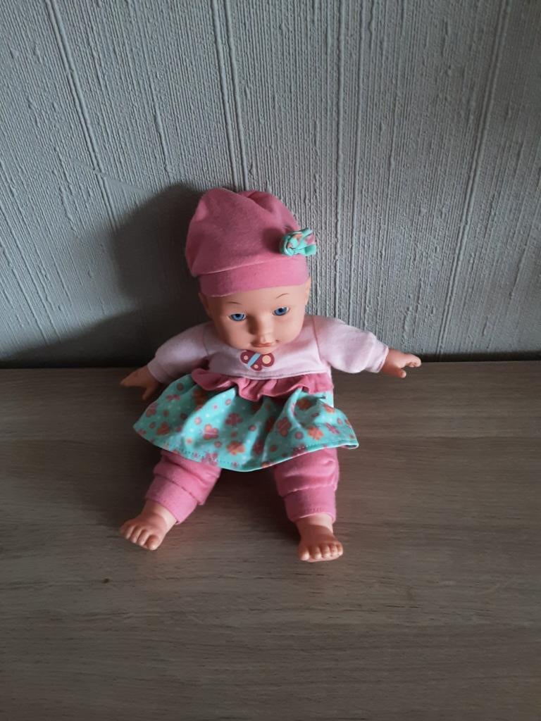 Schattige babypop met geluid, Ophalen of Verzenden, Gebruikt, Babypop