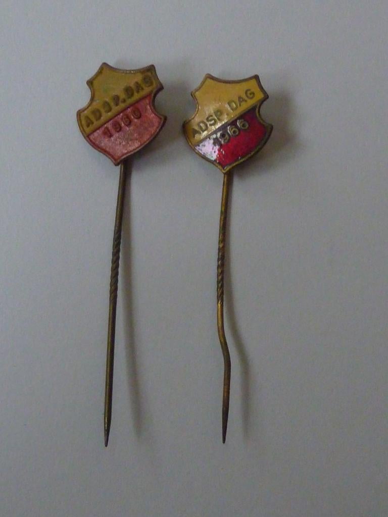 2 speldjes ADSP DAG 1960 & 1966 Alkmaar, Verzamelen, Ophalen of Verzenden, Gebruikt, Overige onderwerpen