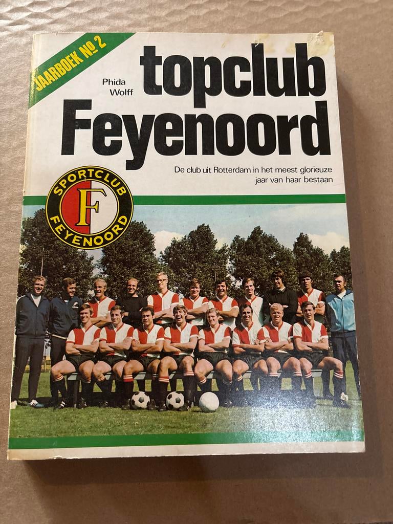 Topclub Feyenoord Jaarboek 2 - Phida Wolff, Ophalen of Verzenden, Gelezen, Balsport