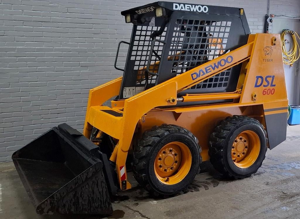 Direct uw defecte of oude machine verkopen? Alles is welkom., Zakelijke goederen, Machines en Bouw | Kranen en Graafmachines, Ophalen