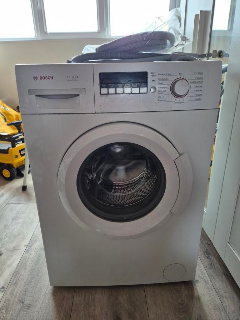 Zeer nette Bosch Wasmachine, Ophalen, 1200 tot 1600 toeren, Gebruikt, 4 tot 6 kg
