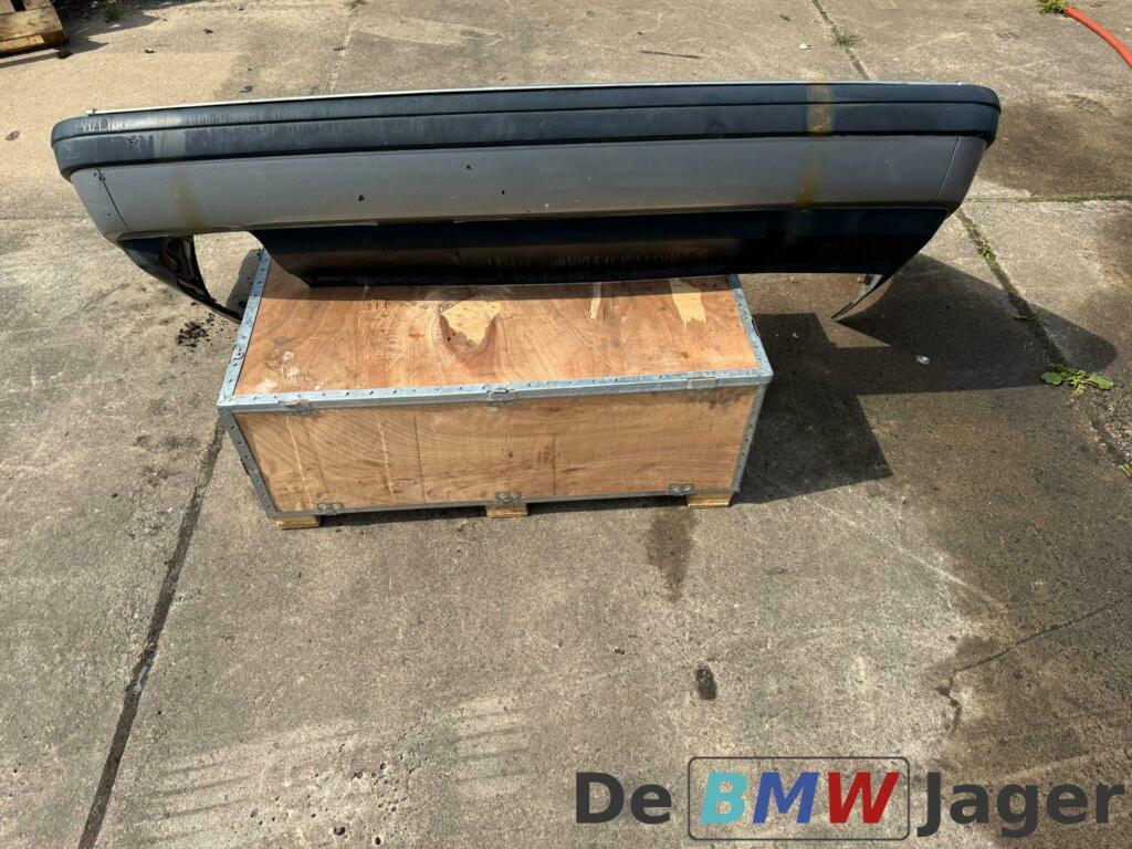 Achterbumper grijs BMW 7-serie E32 51121908570, Gebruikt, Ophalen of Verzenden, Achter, Bumper