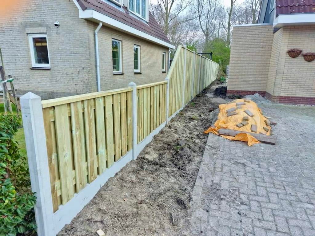 Foto 10 van HOUT BETON SCHUTTING Vanaf €95P/M met plaatsing!