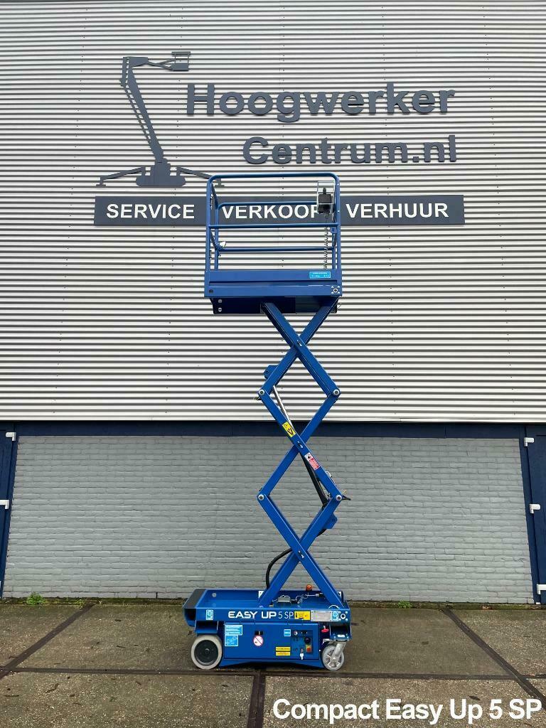 Ruim 5 meter zeer compacte schaarhoogwerker Demo unit, Ophalen