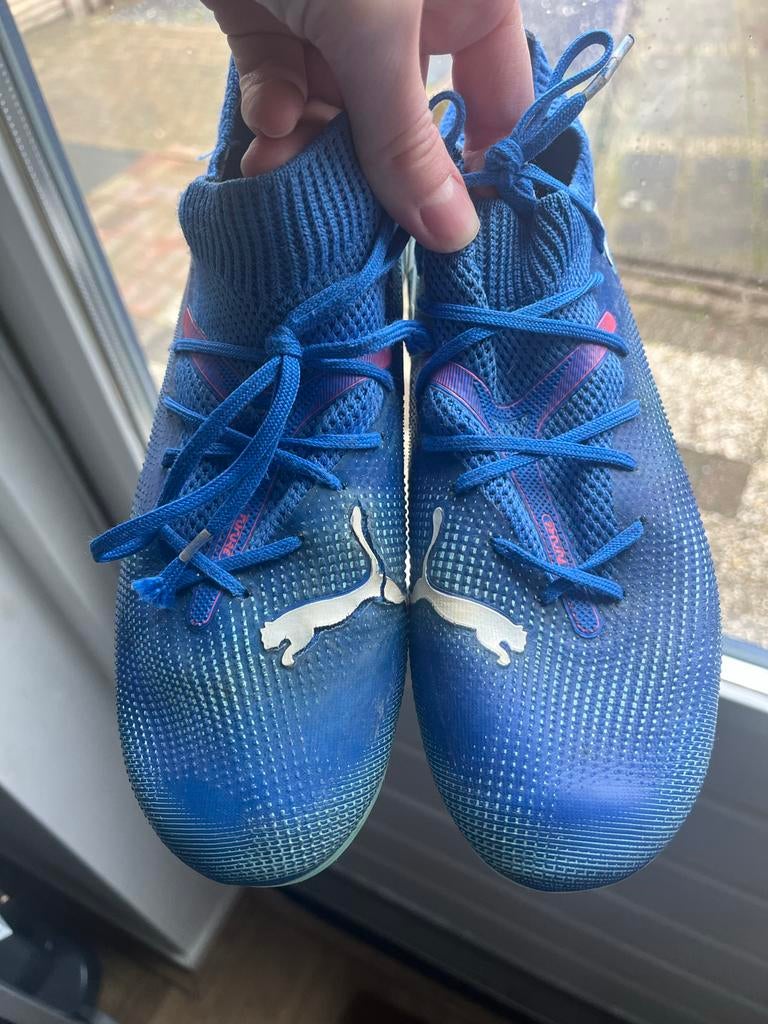 Puma voetbalschoenen maat 35, Sport en Fitness, Voetbal, Gebruikt, Schoenen, Ophalen