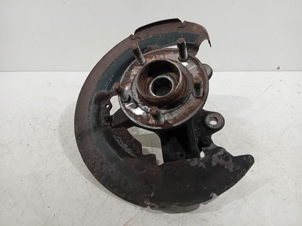 Wielnaaf rechts voor Volvo C30, Onderdelen@venauto.nl, Van der Ven Autorecycling B.V., Gebruikt, Ettenseweg 76, 4706 PB Roosendaal, The Netherlands